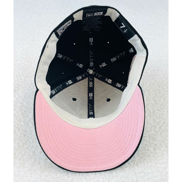 NEW ERA • Black NY Yankees Rose Edition Embroidered Baseball Cap - Picture 5 of 16